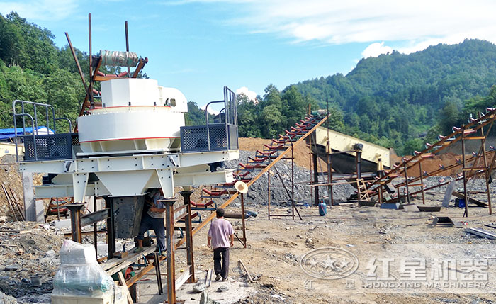 時(shí)產(chǎn)50-60噸建筑垃圾沖擊式破碎機(jī)哪里便宜？河南廠家有推薦嗎？